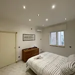 Hub Apartament Neapol